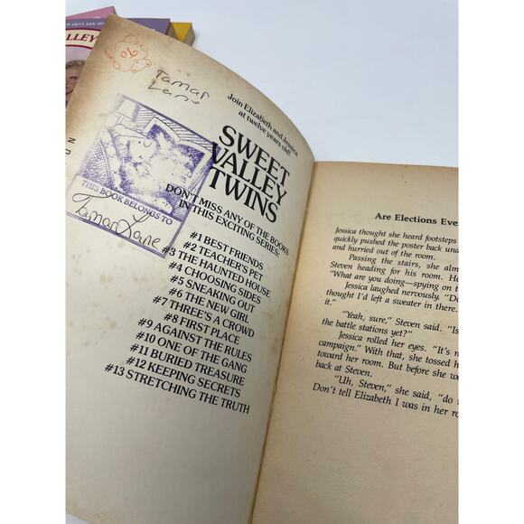 Sweet Valley Twins 1990's Lot of 4 Paper Back Books Francine Pascal Writing - Picture 8 of 9